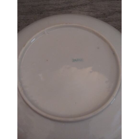 Made in Japan Beautiful Saucer - Picture 6 of 6